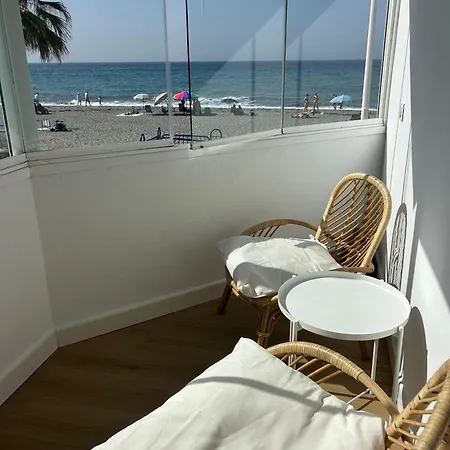 Apartment Seashore - A La Orilla Del Mar En